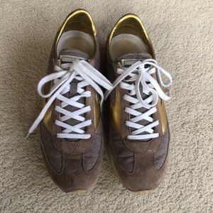 Brooks Vanguard Retro Sneaker (Women's)